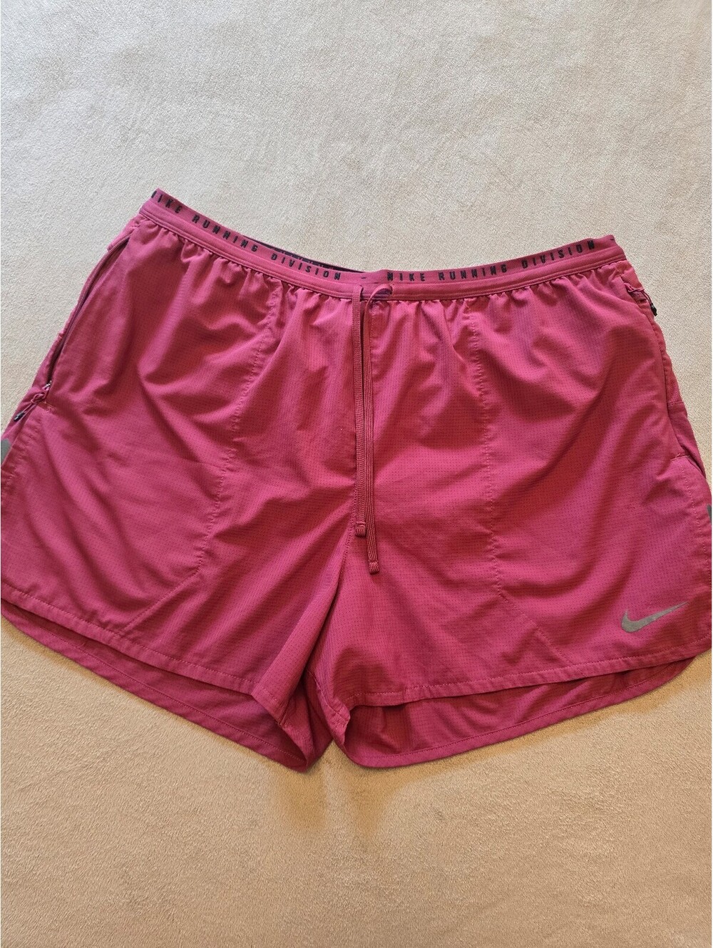 Nike Running Men’s Red Dri-Fit/ADV Run Division 4” Brief-lined Running Short(XL)